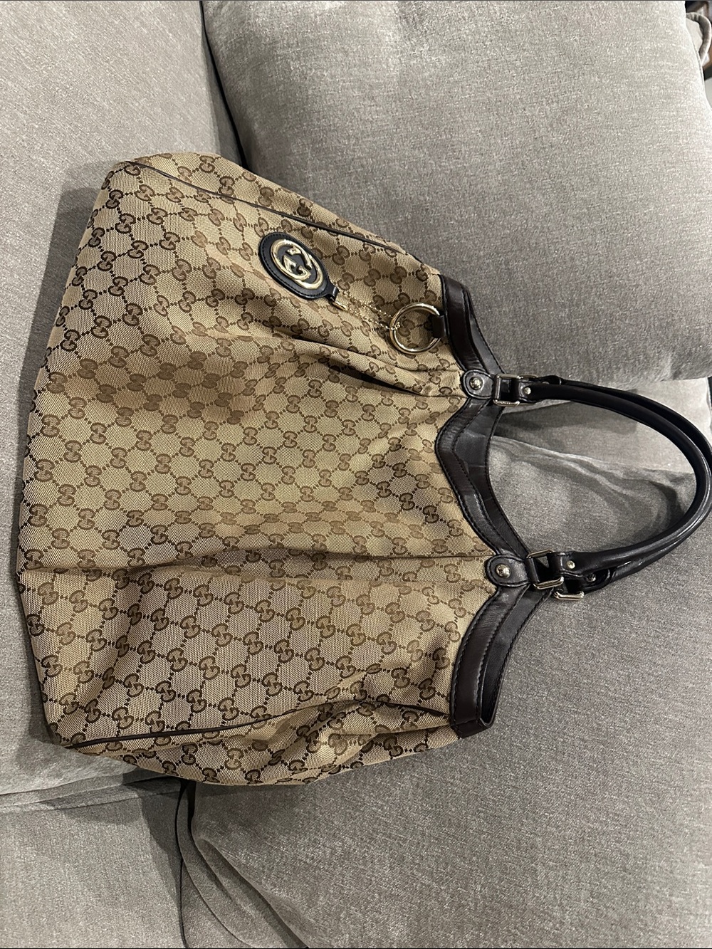 Large Gucci Sukey Shoulder bag - Picture 9 of 13